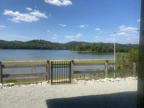 2571 Hardin Bottom River Road Clifton TN 38425