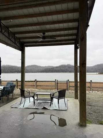 2571 Hardin Bottom River Road Clifton TN 38425