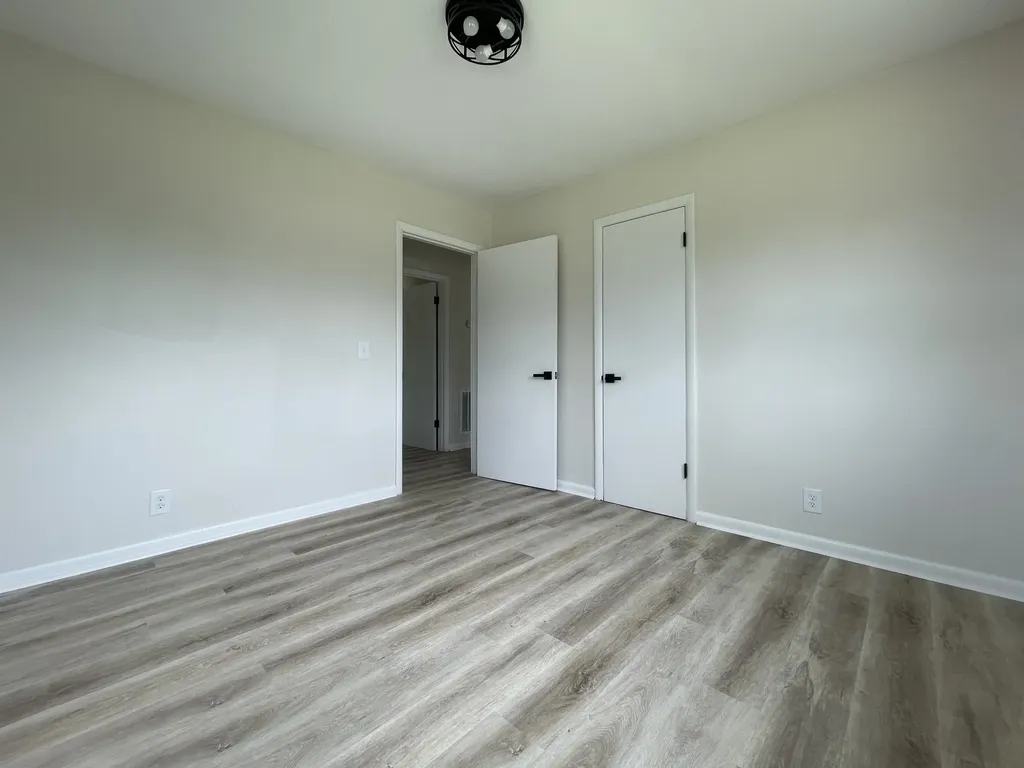 2704 Mckeige Drive Nashville TN 37214