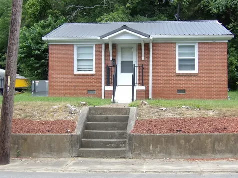 202 E Richland Avenue Waverly TN 37185