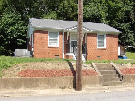 202 E Richland Avenue Waverly TN 37185