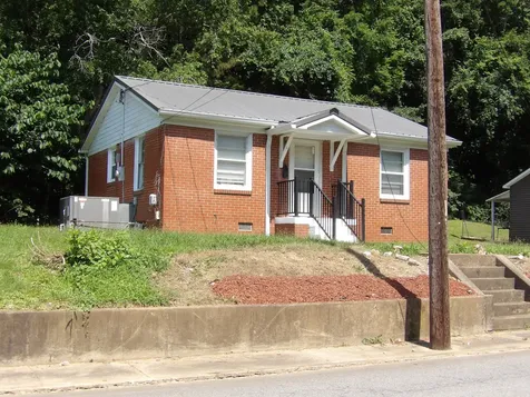 202 E Richland Avenue Waverly TN 37185