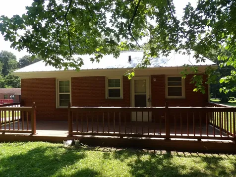 202 E Richland Avenue Waverly TN 37185