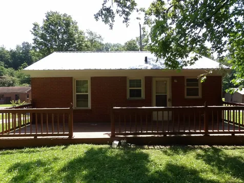 202 E Richland Avenue Waverly TN 37185