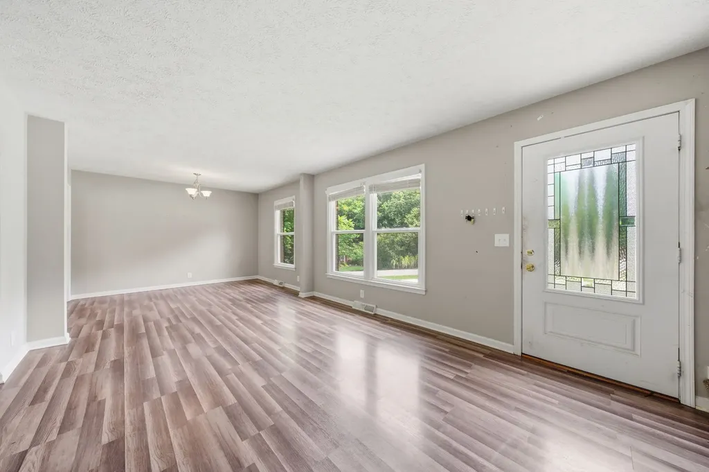 305 Cainridge Drive Clarksville TN 37040