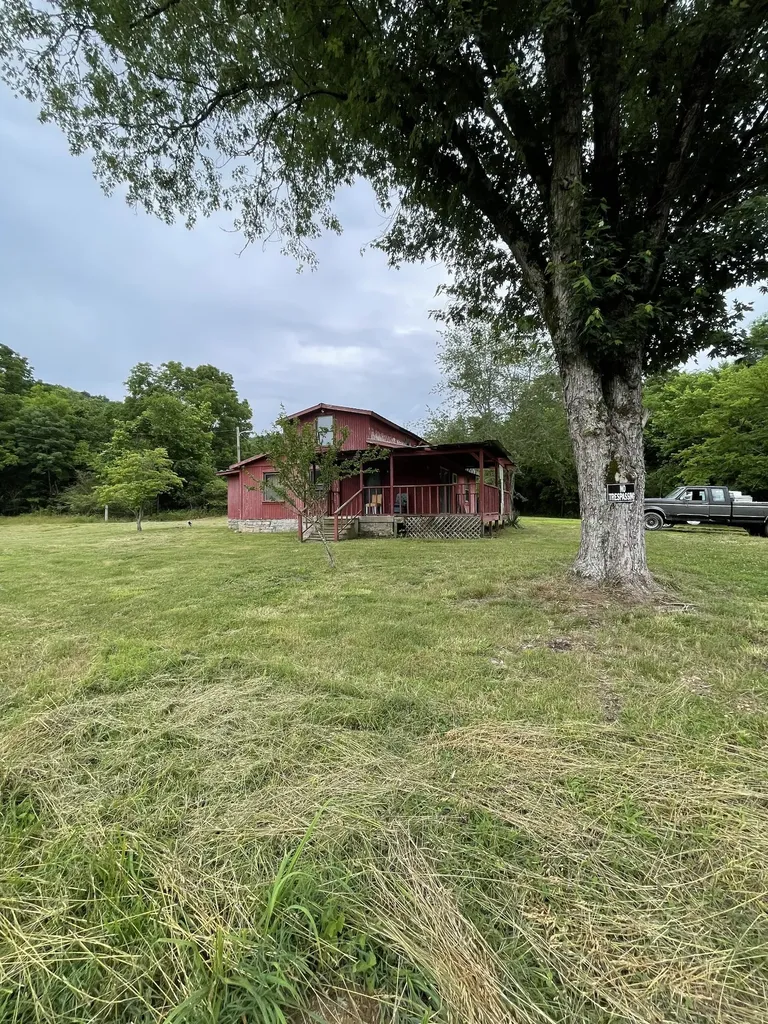 3323 Carter Branch Road Hartsville TN 37074