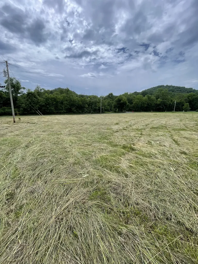 3323 Carter Branch Road Hartsville TN 37074