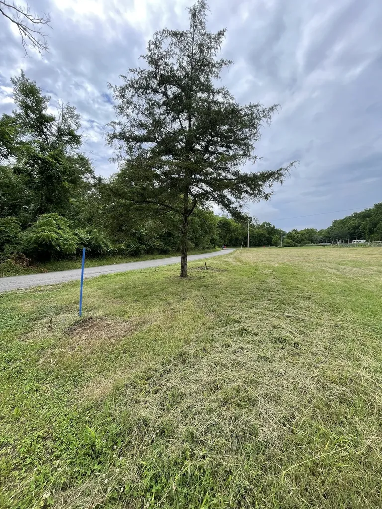 3323 Carter Branch Road Hartsville TN 37074