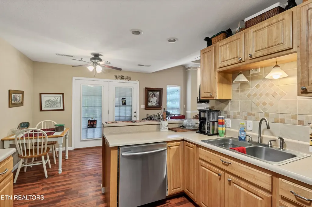 926 Mossy Grove Lane Maryville TN 37801
