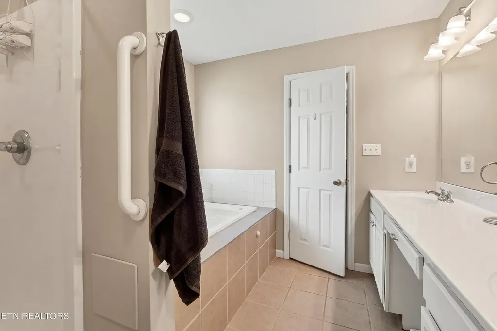 926 Mossy Grove Lane Maryville TN 37801