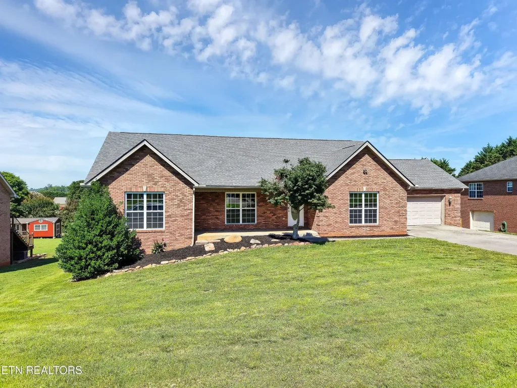 1130 Eloise West Road Greenback TN 37742