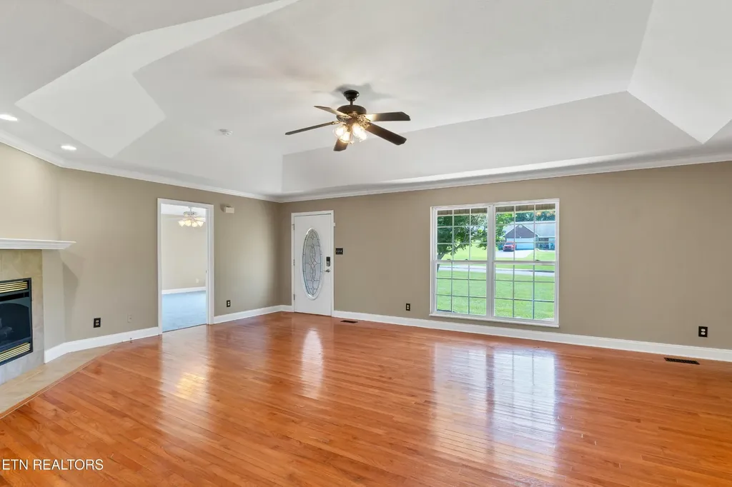 1130 Eloise West Road Greenback TN 37742