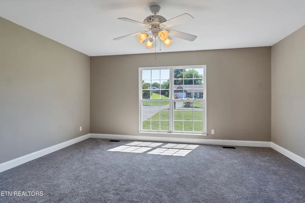 1130 Eloise West Road Greenback TN 37742