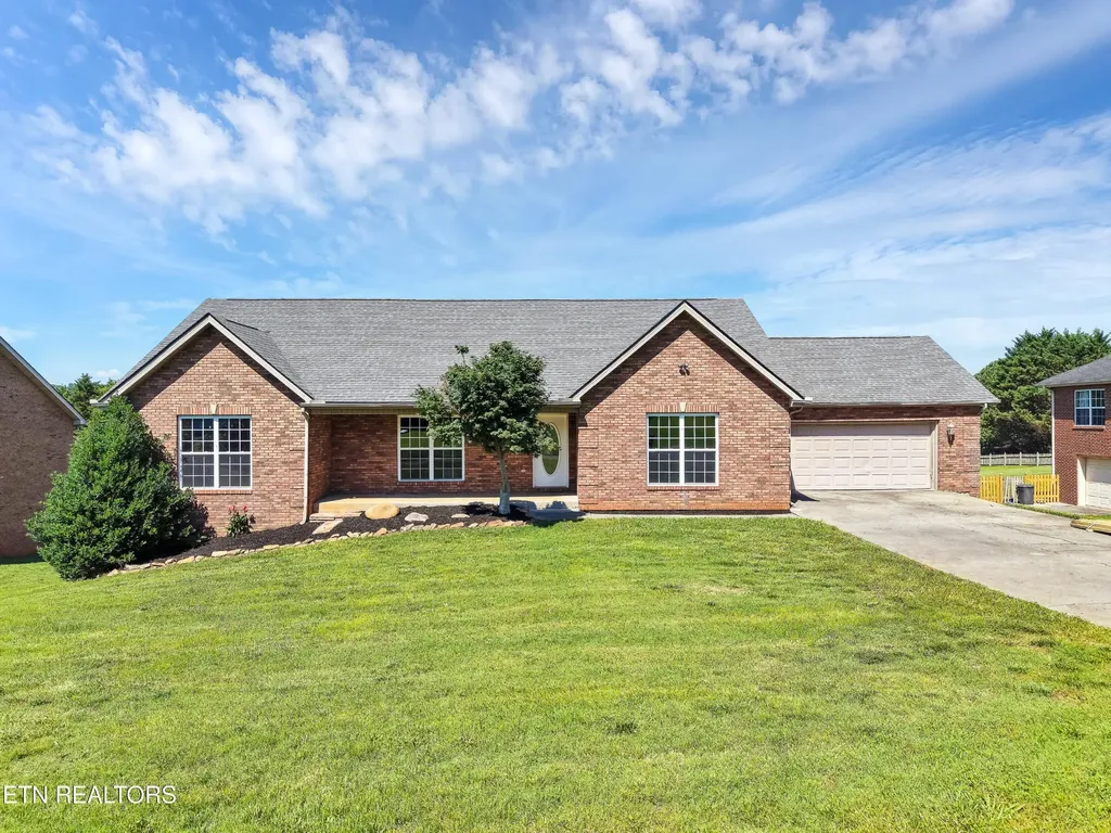 1130 Eloise West Road Greenback TN 37742