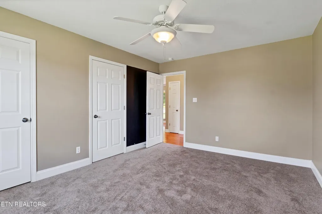 1130 Eloise West Road Greenback TN 37742