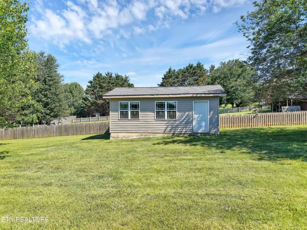 1130 Eloise West Road Greenback TN 37742