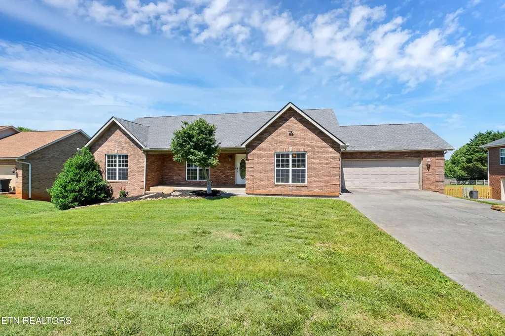 1130 Eloise West Road Greenback TN 37742
