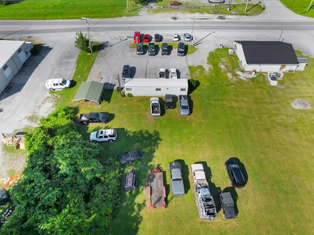 704 S Anderson Street Tullahoma TN 37388