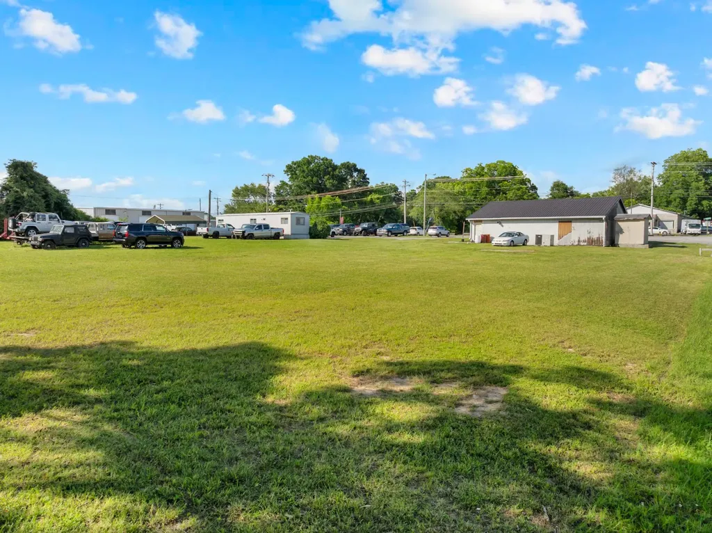 704 S Anderson Street Tullahoma TN 37388