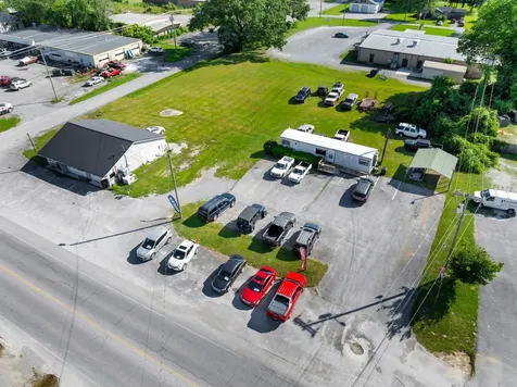 704 S Anderson Street Tullahoma TN 37388