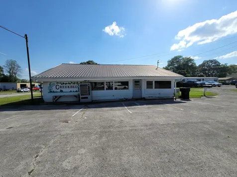 704 S Anderson Street Tullahoma TN 37388