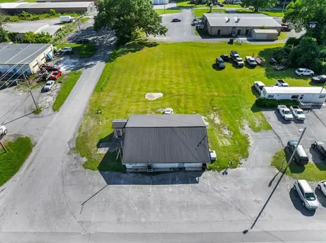 704 S Anderson Street Tullahoma TN 37388
