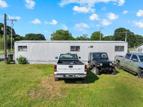 704 S Anderson Street Tullahoma TN 37388