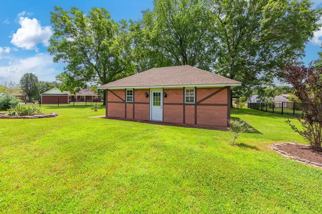 2812 Chere Carol Road Humboldt TN 38343