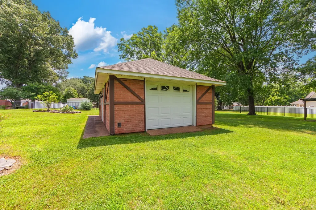 2812 Chere Carol Road Humboldt TN 38343
