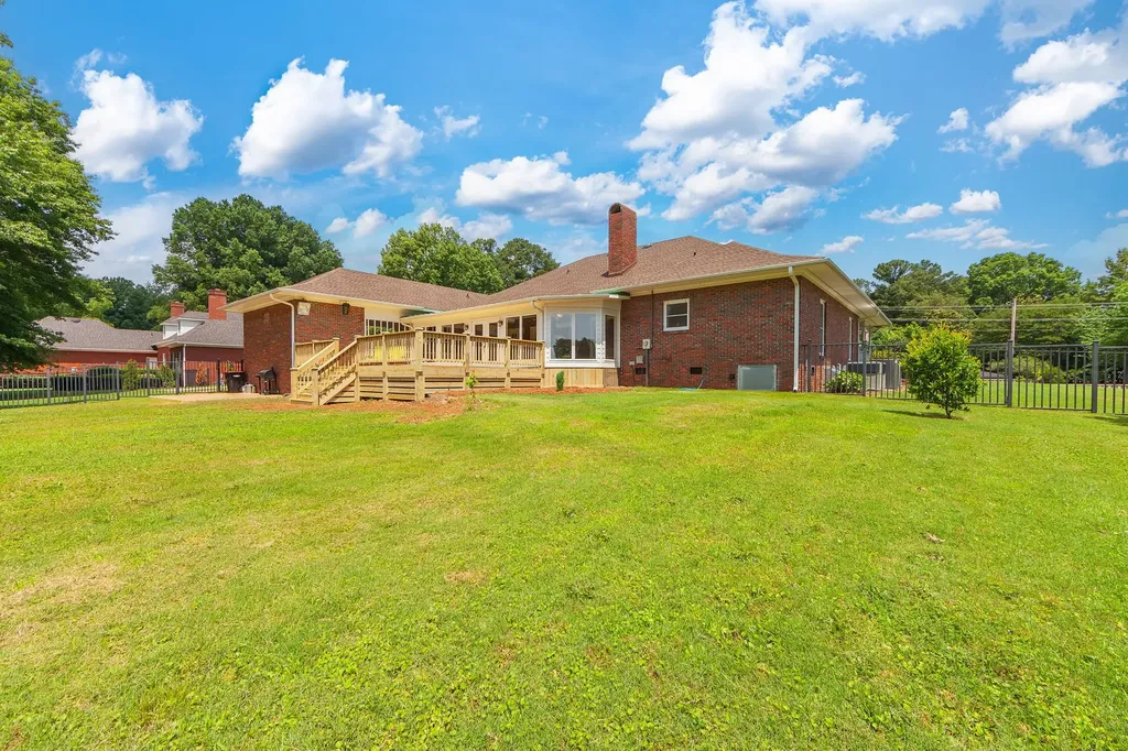 2812 Chere Carol Road Humboldt TN 38343