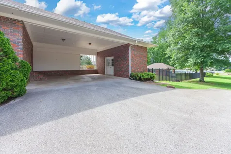 2812 Chere Carol Road Humboldt TN 38343