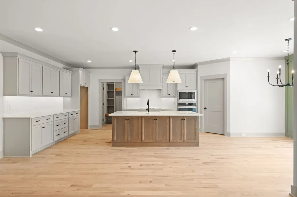 1807 Rhonda Drive Christiana TN 37037