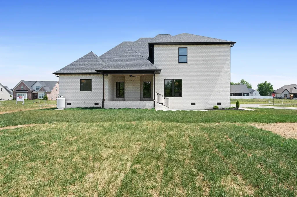 1807 Rhonda Drive Christiana TN 37037