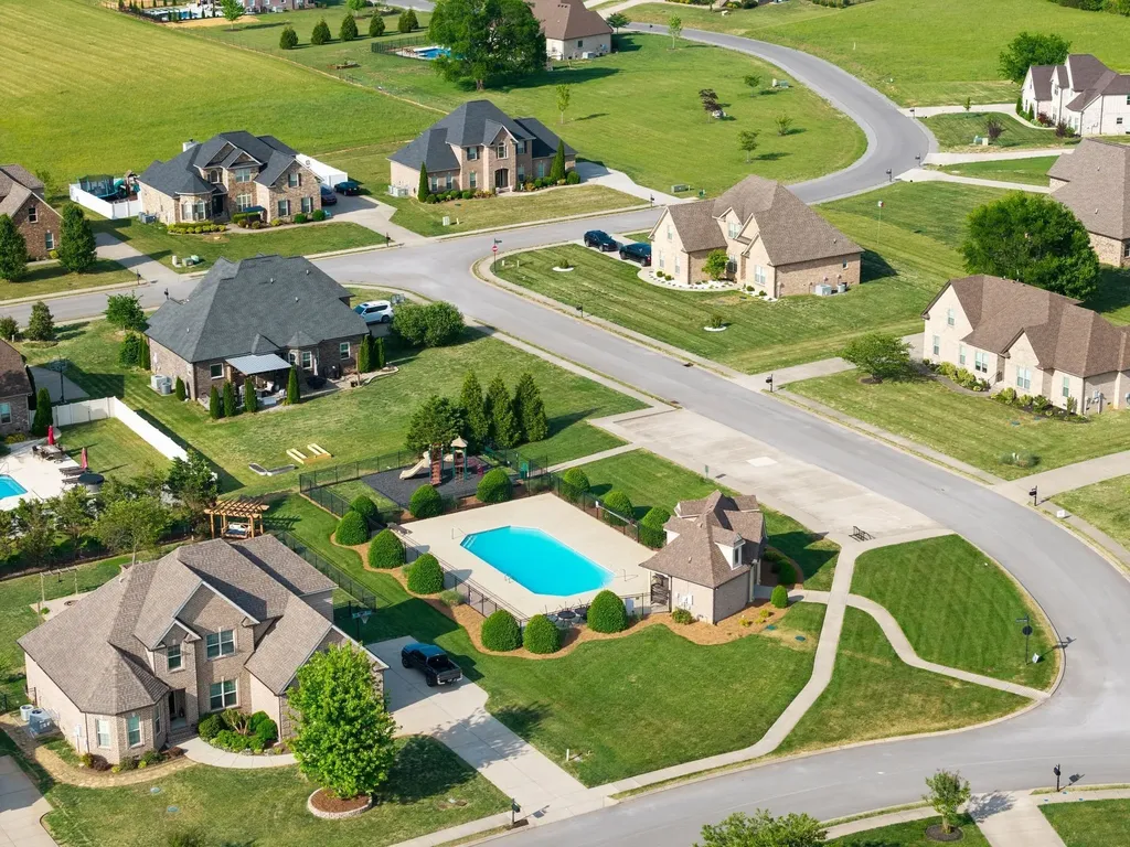 1807 Rhonda Drive Christiana TN 37037