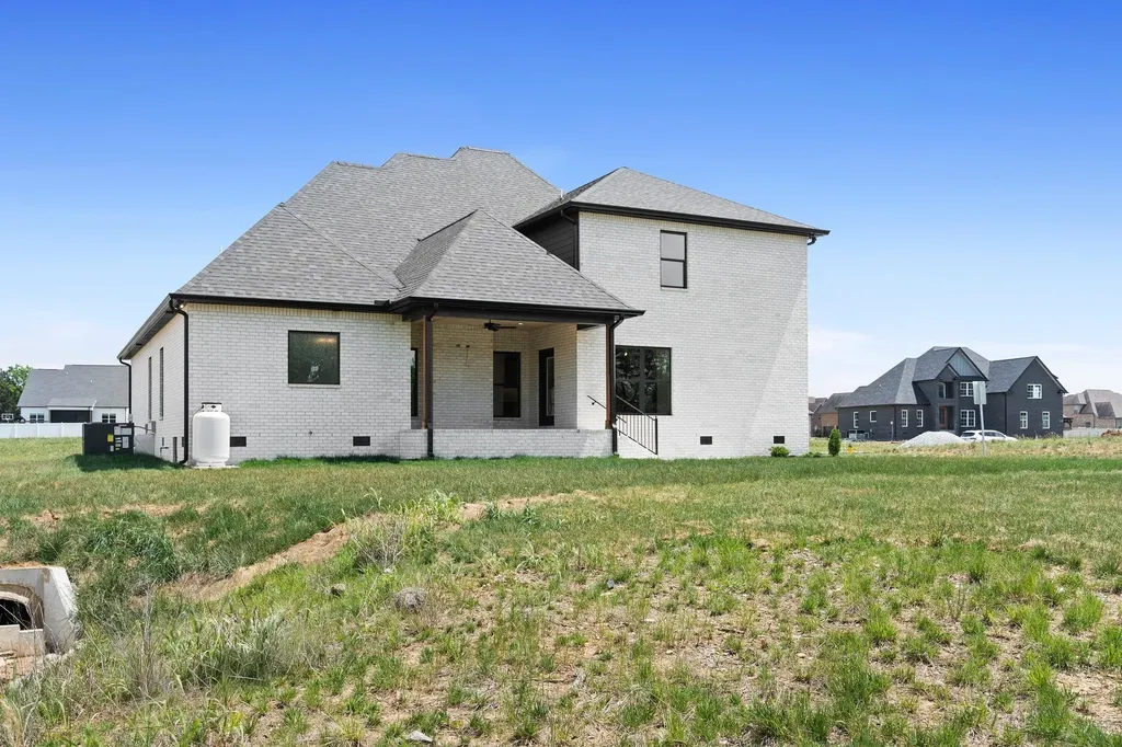 1807 Rhonda Drive Christiana TN 37037