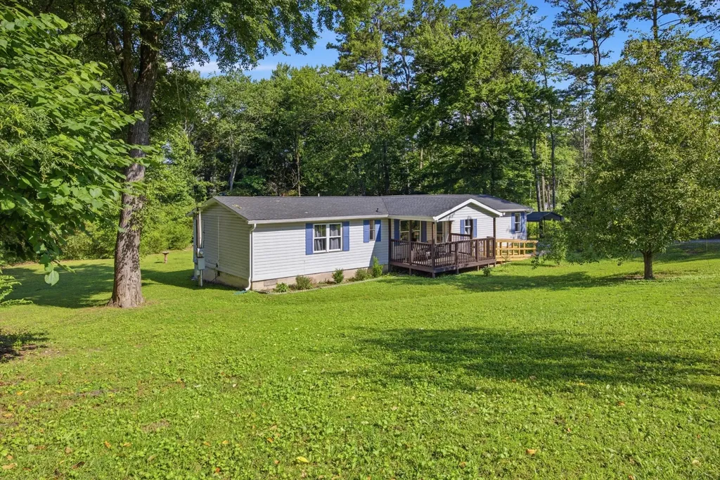 1713 Santa Barbara Circle Soddy Daisy TN 37379