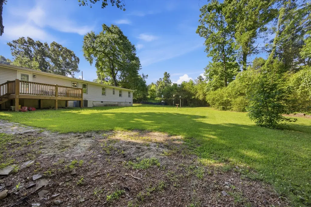 1713 Santa Barbara Circle Soddy Daisy TN 37379
