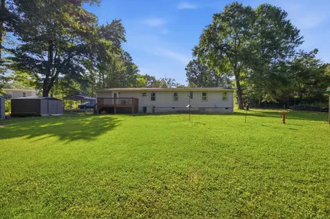 1713 Santa Barbara Circle Soddy Daisy TN 37379