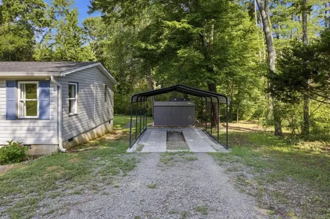 1713 Santa Barbara Circle Soddy Daisy TN 37379