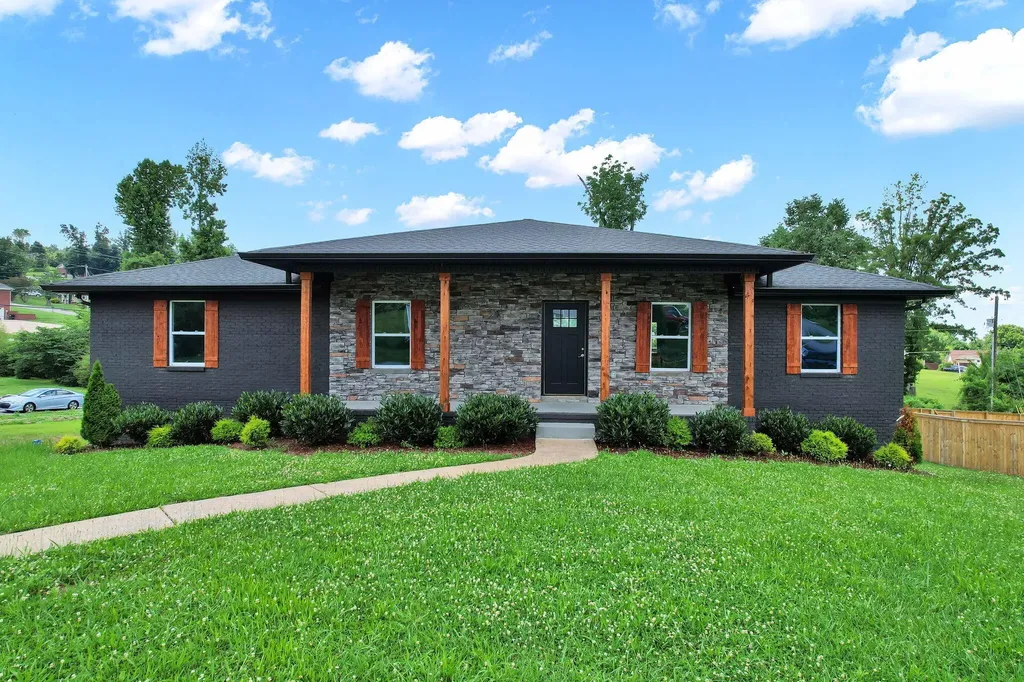 Chattanooga TN, 8164 Holly Crest Drive