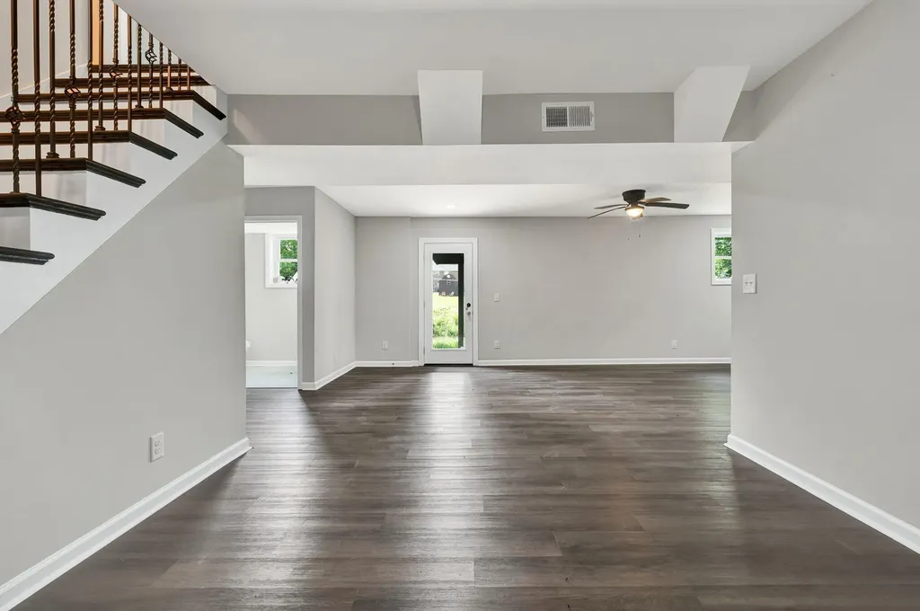 8164 Holly Crest Drive Chattanooga TN 37421