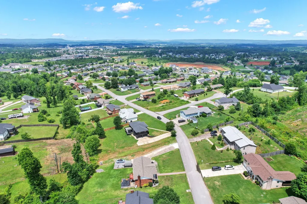 8164 Holly Crest Drive Chattanooga TN 37421