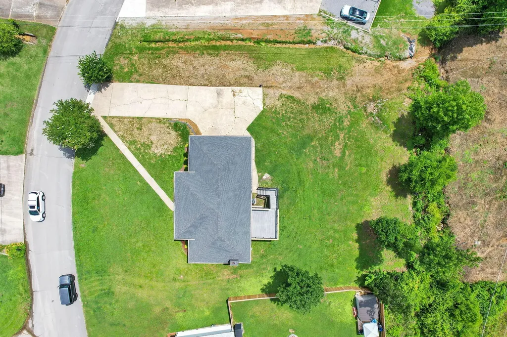 8164 Holly Crest Drive Chattanooga TN 37421