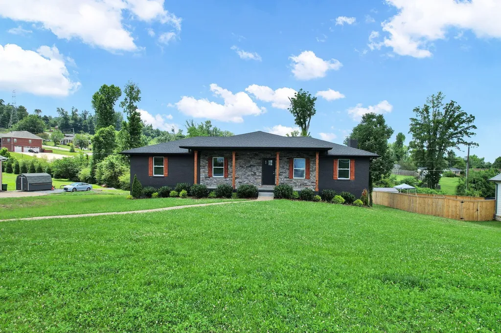 8164 Holly Crest Drive Chattanooga TN 37421