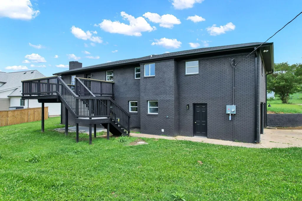 8164 Holly Crest Drive Chattanooga TN 37421