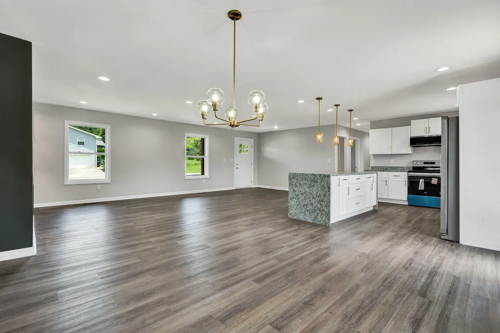 8164 Holly Crest Drive Chattanooga TN 37421