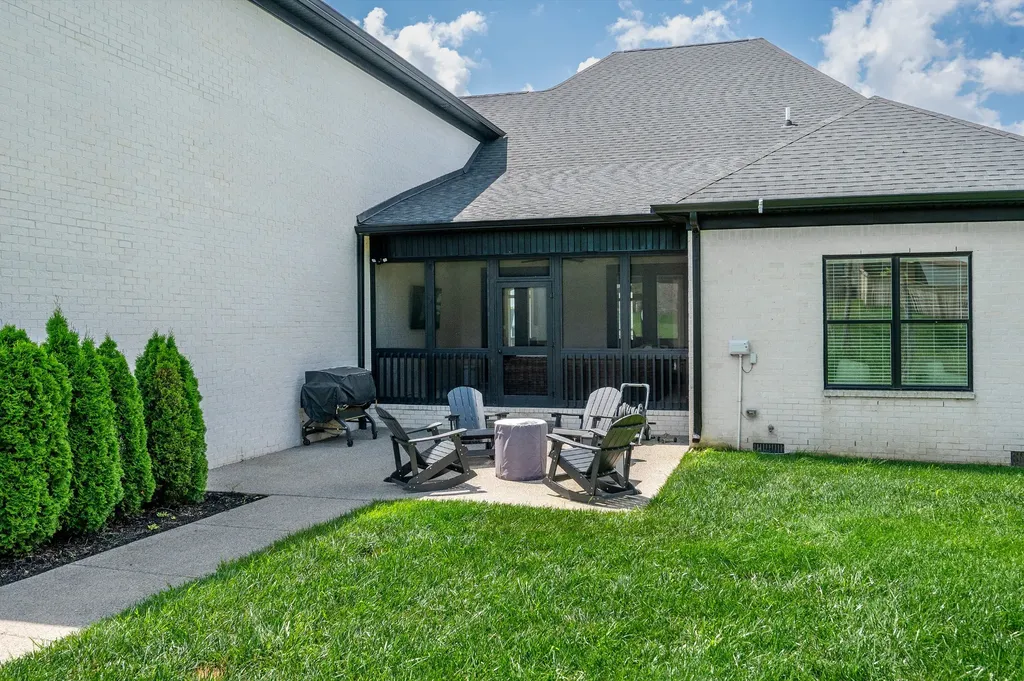 887 Harrisburg Lane Mount Juliet TN 37122