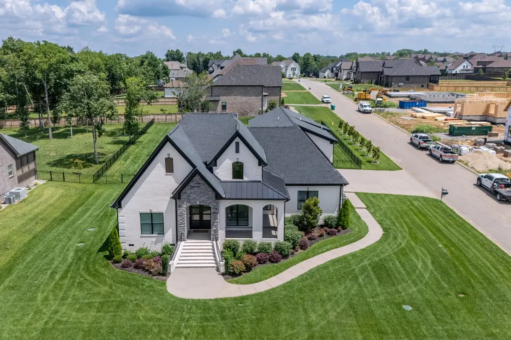 887 Harrisburg Lane Mount Juliet TN 37122