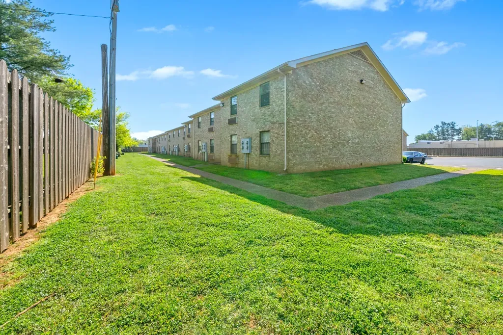 102 Laurel Cove Drive Hopkinsville KY 42240