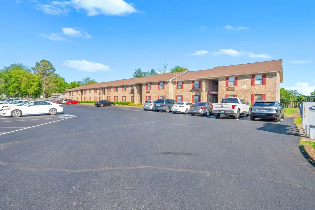 102 Laurel Cove Drive Hopkinsville KY 42240